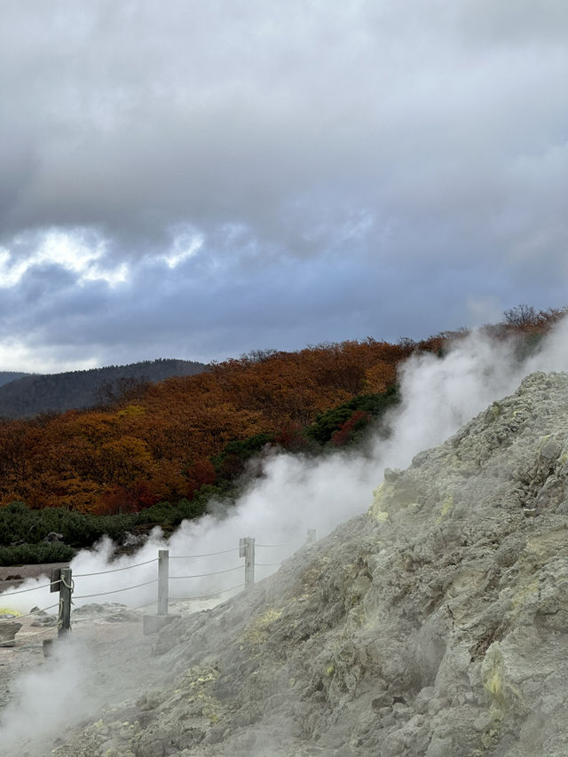 🌋 像走進地球內部|北海道・硫磺山地熱谷體驗 🌋 像走進地球內部|北海道・硫磺山地熱谷體驗