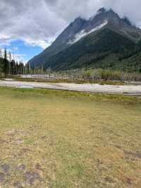 A Relaxed Journey Through Mountain Splendor