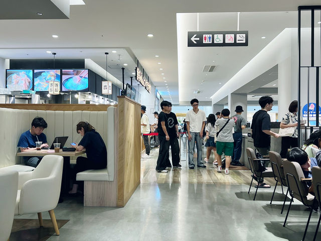 🌊 沖繩SAN-A浦添西海岸PARCO CITY:海景購物天堂與頂樓觀景台!🛍️✨ 🌊 沖繩SAN-A浦添西海岸PARCO CITY:海景購物天堂與頂樓觀景台!🛍️✨