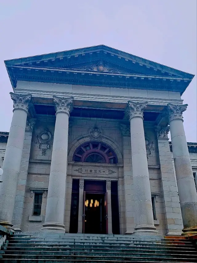 讀書的秋天大阪府立中之島圖書館