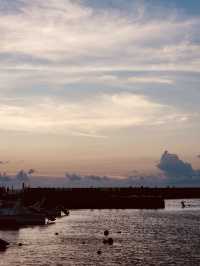 A Vibrant Coastal Hub of Cafes and Culture