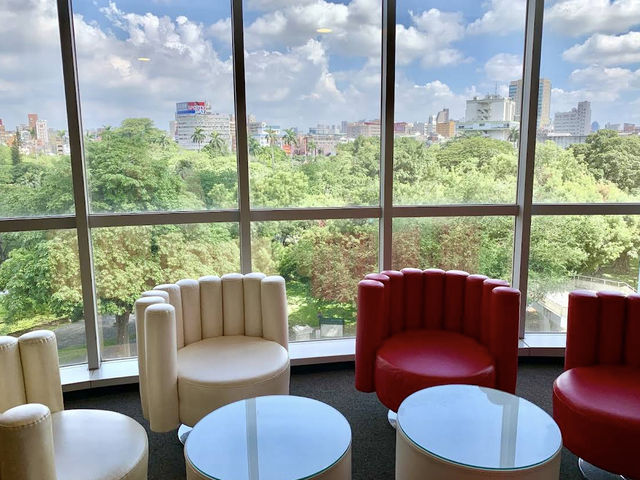 🏨 Holiday Inn Express Taichung Park, an IHG Hotel — Comfort and Convenience in Central Taichung