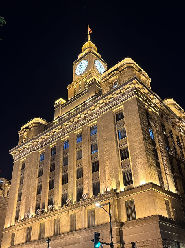 外灘夜色下的城市魅力✨