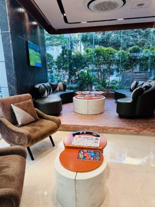 Urban Shopping Day🛍️ Unique Regency Hotels 🌿