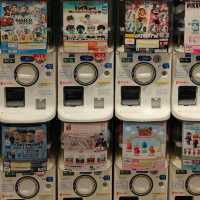 Tokyo's Ultimate Gachapon & Claw Machine Paradise 🕹️🇯🇵