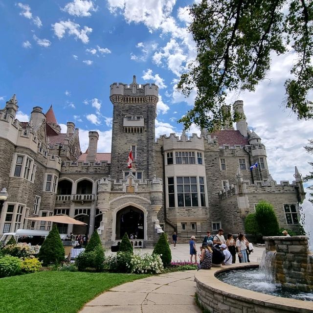 캐나다 부촌 근처에 있는 casa loma