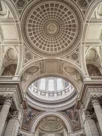 🏛️✨ Panthéon: Paris’ Majestic Temple of Heroes and History ✨🏛️    