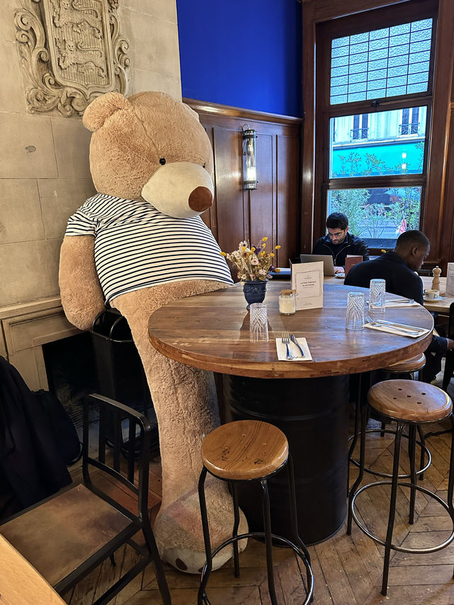 Girls photo tour to Paris