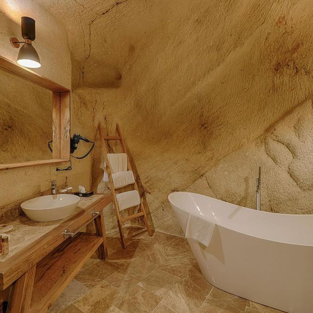  Solem Cave Suites