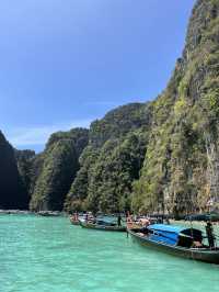 Phi Phi Island 🇹🇭 A Tropical Paradise You Won’t Want to Leave!