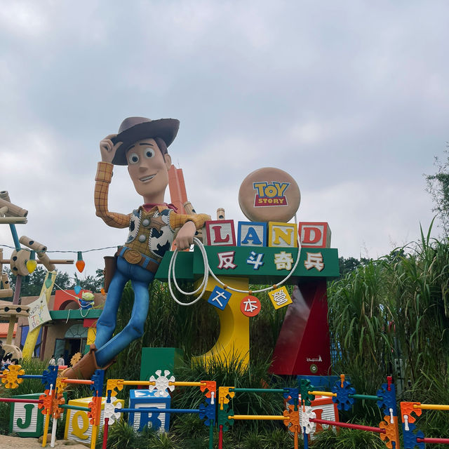 Disneyland Hong Kong 🩷 Disneyland Hong Kong 🩷