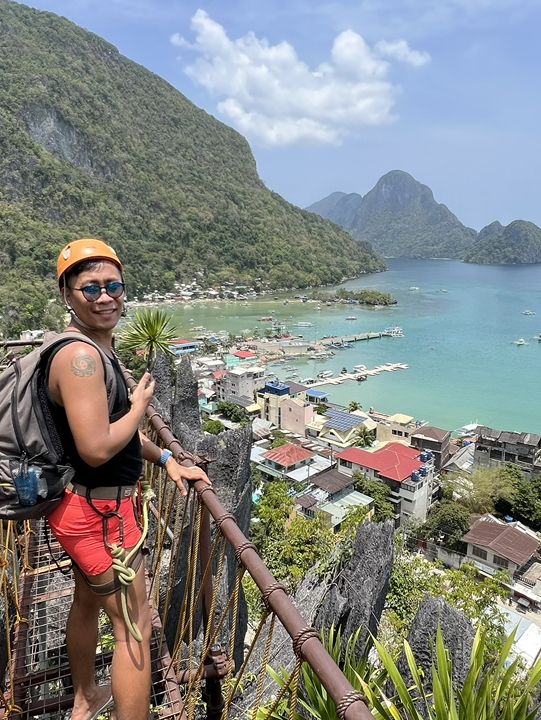 ⛰️🌿 Step Above Paradise – The Taraw Cliff Canopy Walk, El Nido 🌄🌴 