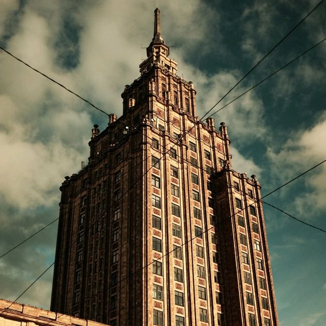 The Latvian Academy of Sciences — Riga’s “Stalin’s Birthday Cake” 🎂🏙️ The Latvian Academy of Sciences — Riga’s “Stalin’s Birthday Cake” 🎂🏙️