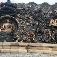 Visit the 🌎’s largest Bronze Buddha statue
