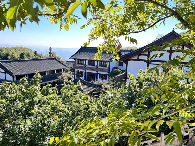 杭州尋秋——徑山寺的寧靜與靈性之旅