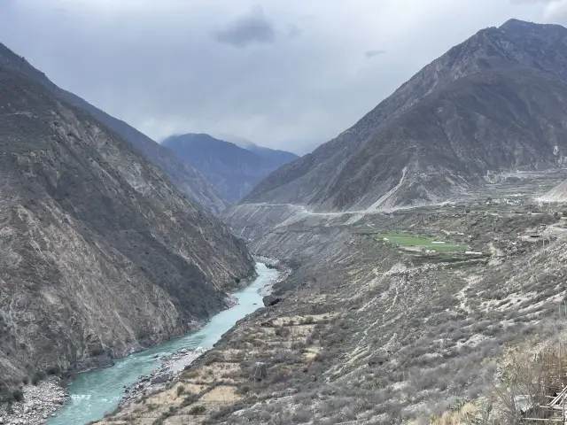 Tibet｜The difficult-to-reach town of Chawalong in the Nujiang Grand Canyon