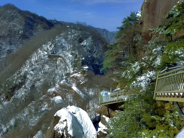 沒有看過雞峰山落雪景色，怎能算是完美的冬天呢