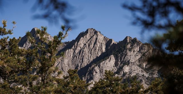 晴朗的清晨 無人機旅拍賀蘭山