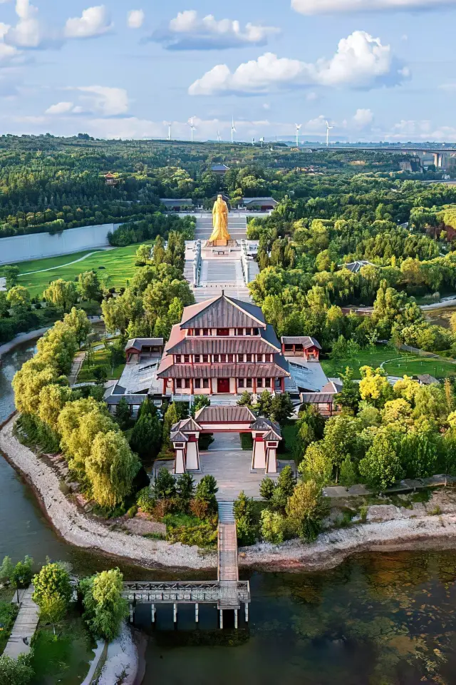 函谷關！位於河南省靈寶市境內，是連接中原與西北的咽喉要道