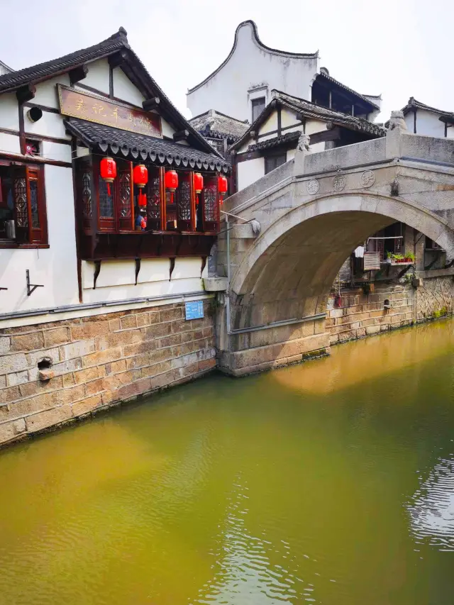 上海で最も特徴的な江南の水郷古鎮、新場古鎮を散策しましょう！