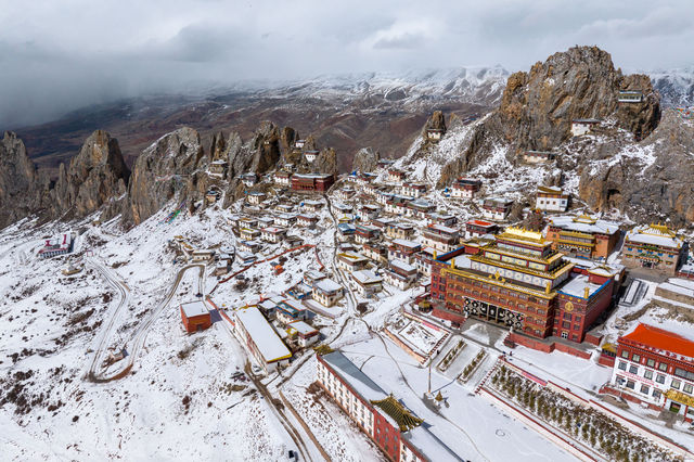 昌都孜珠寺｜雪後天空之城