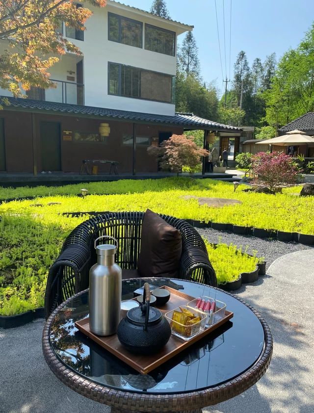 假期找個山裡民宿去躺平吧！