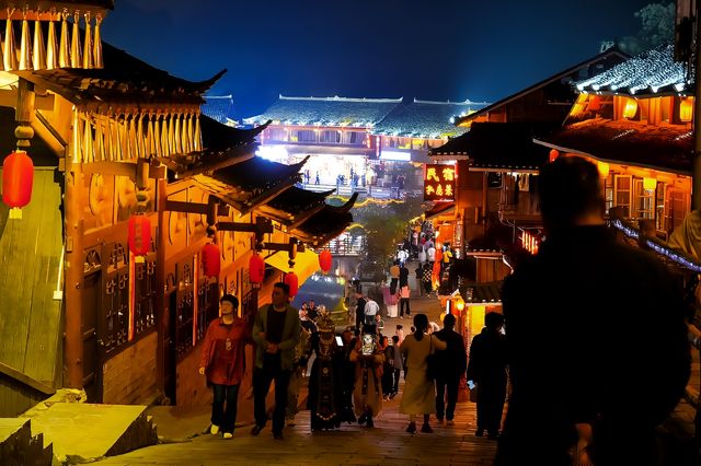廣西與貴州交界有座城市，風景美物價低民風淳樸，可謂好吃又好玩