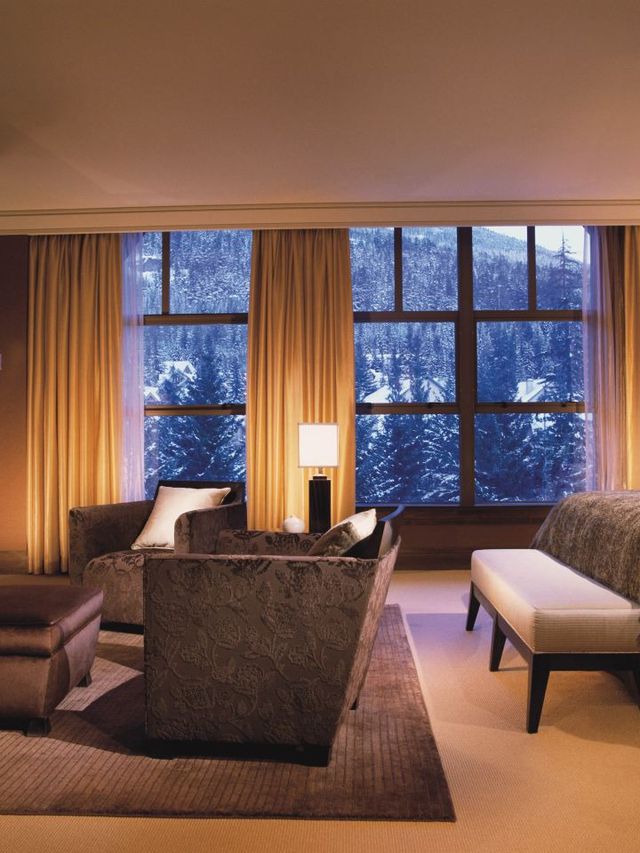 🌟 Whistler's Finest: Four Seasons Resort Review 🏔️