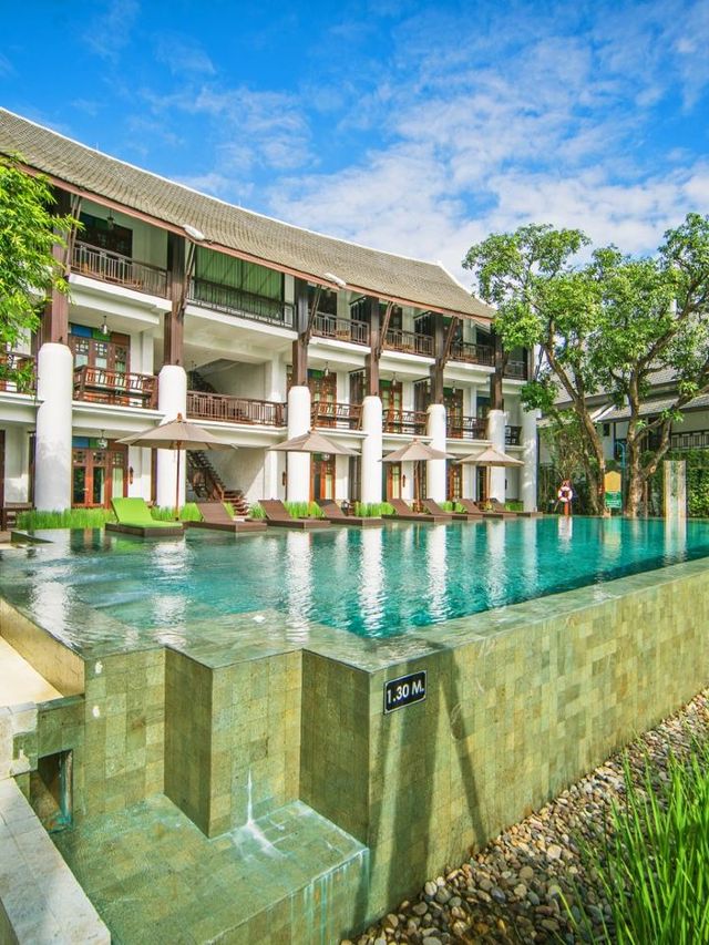 🌴 Chiang Mai's Serene Smile Lanna Hotel 🏨✨