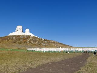 The magnificent Khan Mountain Scenic Area in Inner Mongolia.