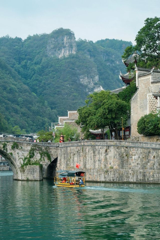 鎮遠|遠觀青龍洞古建築群。