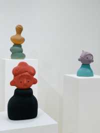 外灘免費看展，岩村遠回眸餘音。