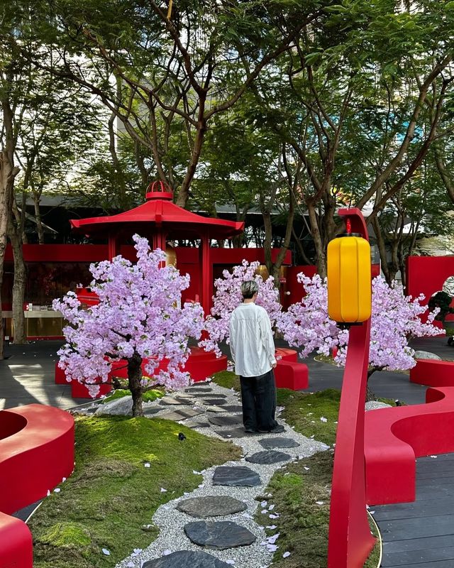 深圳灣萬象城春日櫻花樂園，浪漫到犯規