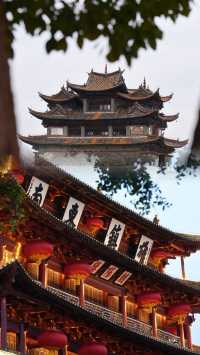 我知臨安里，青山皆枕河