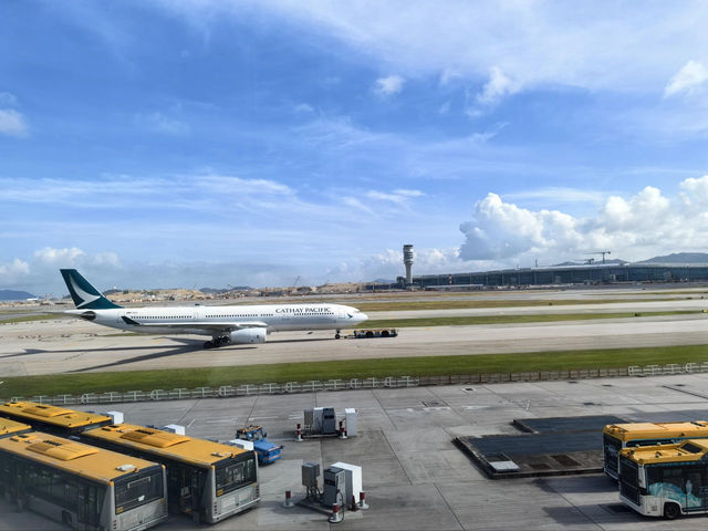 香港機場隱藏玩法｜衛星廳觀景台實測