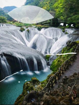 The waterfall's reflection sways the green mountains, and the sounds of Guizhou flow into the painting—Huangguoshu Waterfall