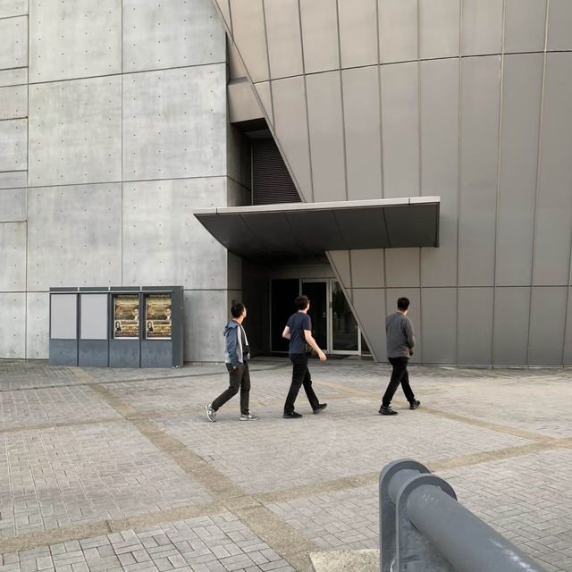 大阪交通攻略｜安藤忠雄建築巡禮-大阪文化中心天保山