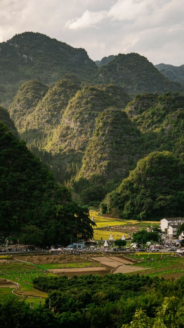 陰雨萬峰林更絕美