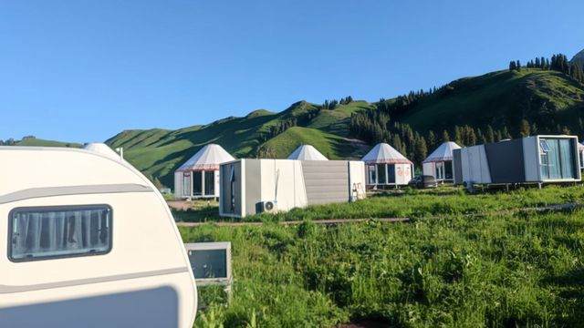 新疆唐布拉十里畫廊｜房車露營+草原治癒之旅