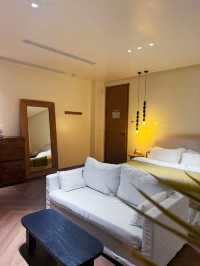 碼住在廬山西海碰上了chao牛的出片民宿～