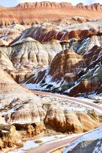 天梯山石窟首場雪,仙境美照刷屏冬日朋友圈