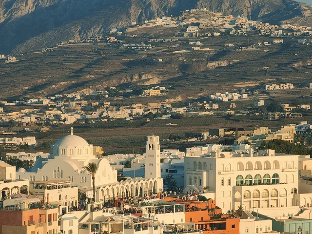 聖托里尼｜Fira小鎮正確打開方式，附紅黑沙灘