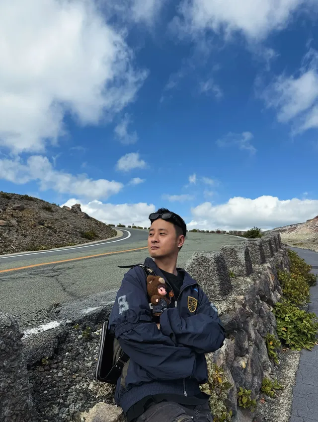 火山口在轟隆,腳下卻是抹茶草原|阿蘇火山 火山口在轟隆,腳下卻是抹茶草原|阿蘇火山