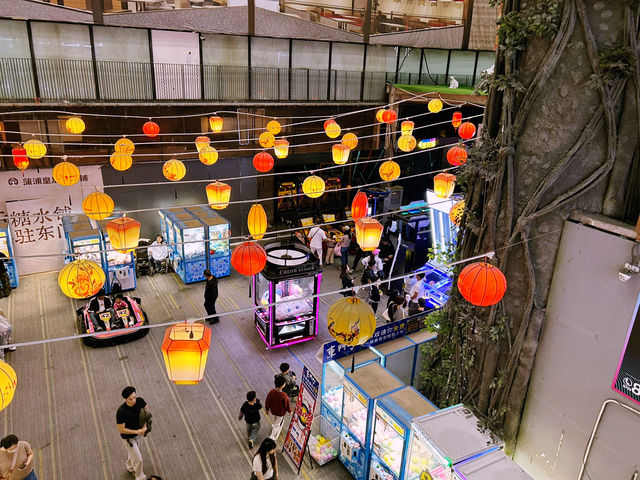 藏在大樓裡的東門娛樂天地 藏在大樓裡的東門娛樂天地