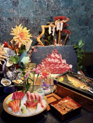 Come here for your White Valentine's Day date! Complete the springtime ritual!