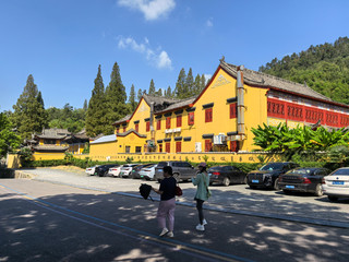 Berkunjung ke Kuil Wuzu di Huangmei! ⛩️