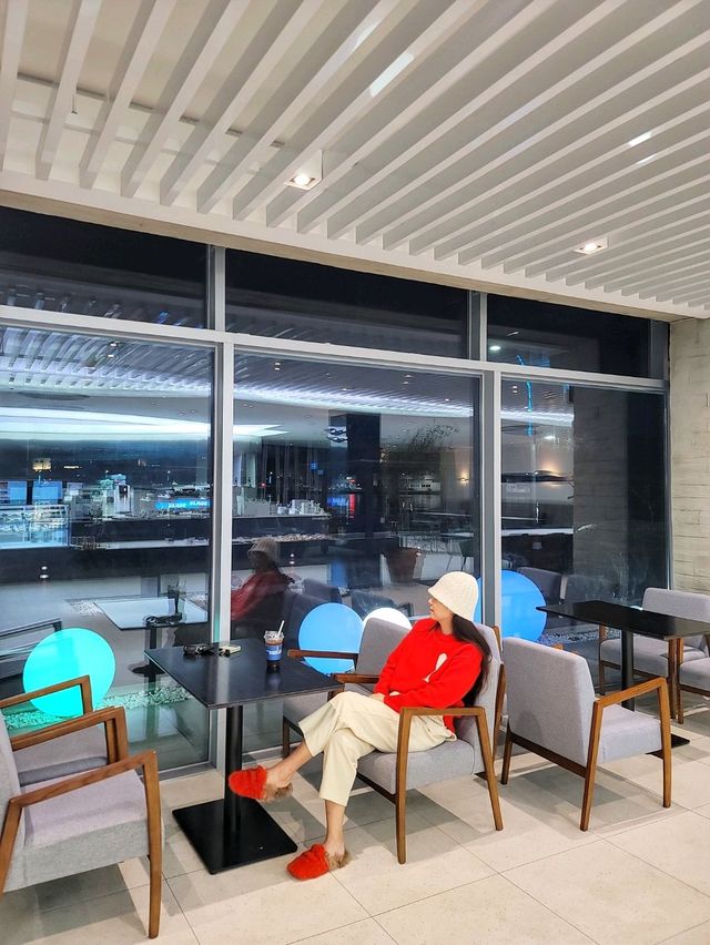 밤에 가면 더 특별해지는 기장카페 누블루💙