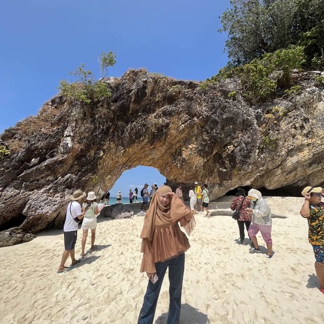 เกาะไข่ แห่งเมืองสตูล
