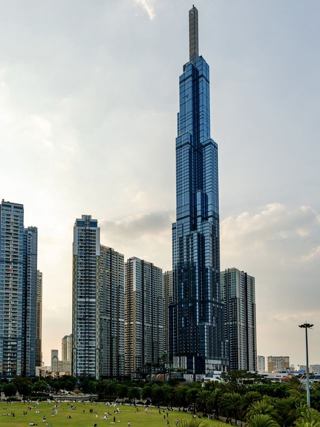 The tallest building in Southeast Asia 