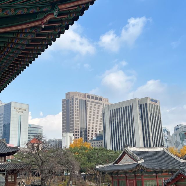 พระราชวังถ็อกซู (Deoksugung Palace)